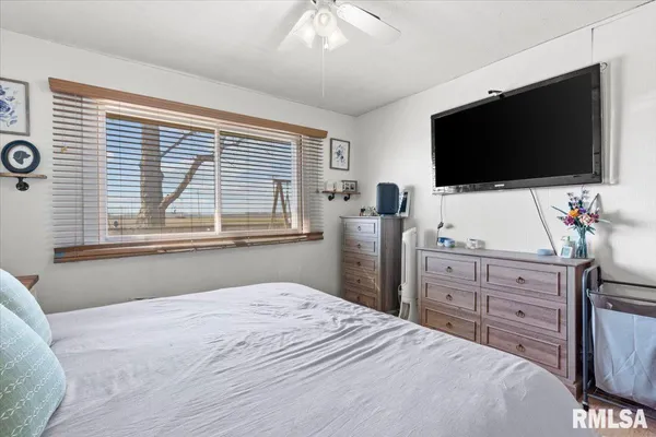 $225,000 | 201 Woodcrest Drive, Springfield, IL 62703