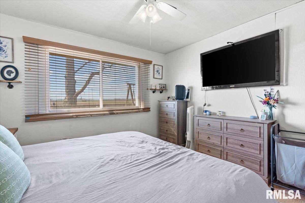 201 Woodcrest Drive Springfield, IL 62703 - Photo 20 of 37