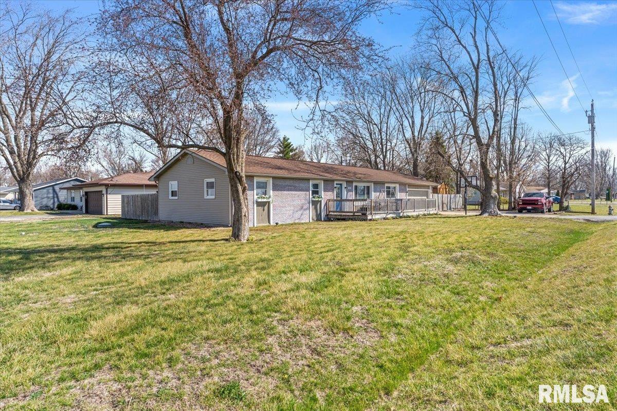 201 Woodcrest Drive Springfield, IL 62703 - Photo 36 of 37