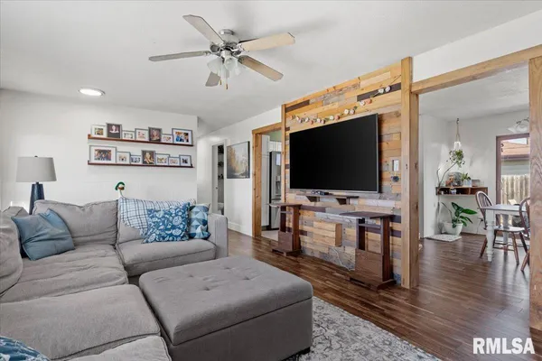 $225,000 | 201 Woodcrest Drive, Springfield, IL 62703