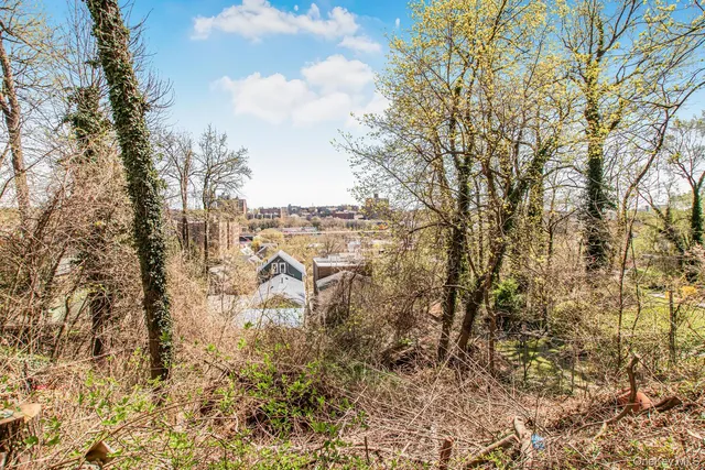 a view of a pathway of a building