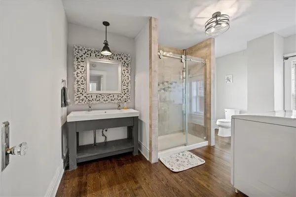 $350,000 | 611 West Maple Avenue, Independence, MO 64050