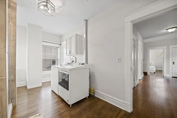 $350,000 | 611 West Maple Avenue, Independence, MO 64050