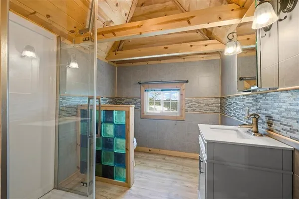 $350,000 | 611 West Maple Avenue, Independence, MO 64050