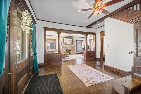 $350,000 | 611 West Maple Avenue, Independence, MO 64050