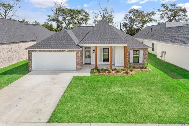 $343,600 | 5186 Black River Road, Darrow, LA 70725