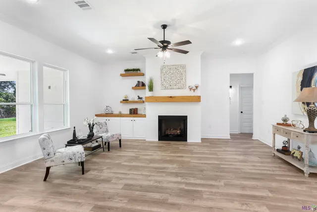 $343,600 | 5186 Black River Road, Darrow, LA 70725