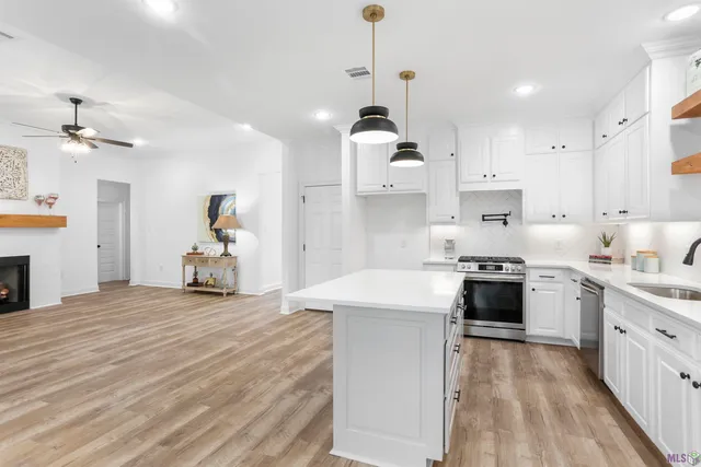 $343,600 | 5186 Black River Road, Darrow, LA 70725