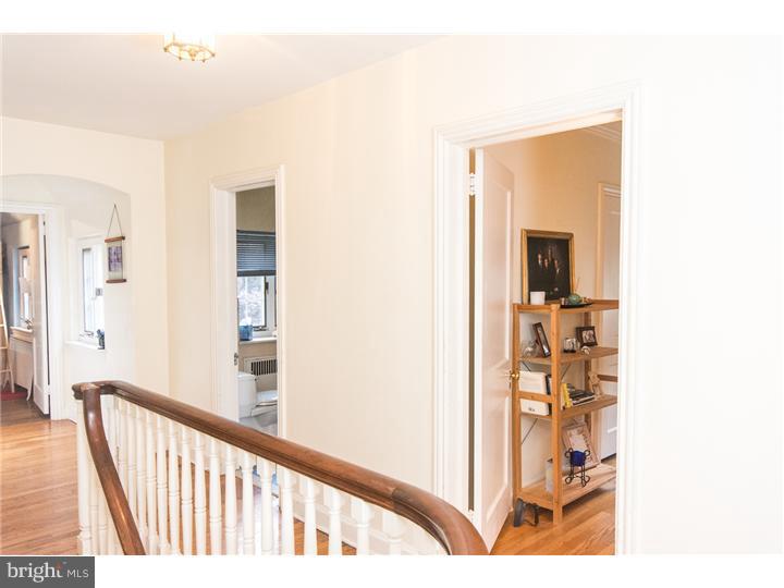 35 Llanberris Road Bala Cynwyd, PA 19004 - Photo 18 of 25 Hallway
