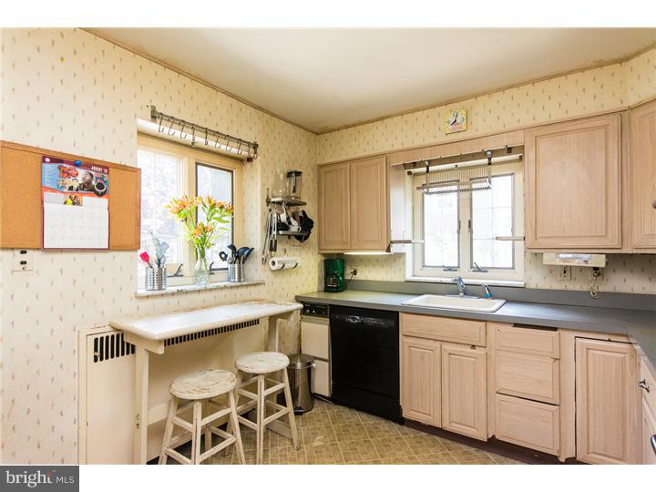 35 Llanberris Road Bala Cynwyd, PA 19004 - Photo 10 of 25 Kitchen