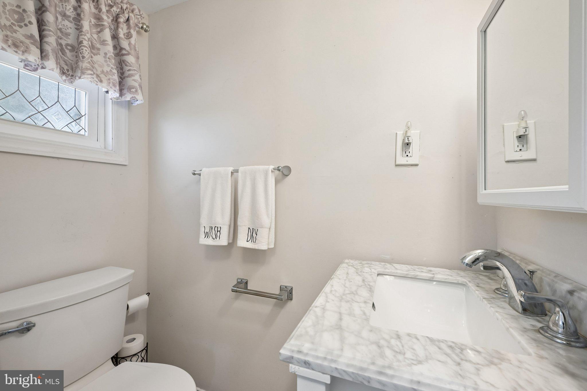 228 Heulings Avenue Riverside, NJ 08075 - Photo 19 of 24 2nd Bath