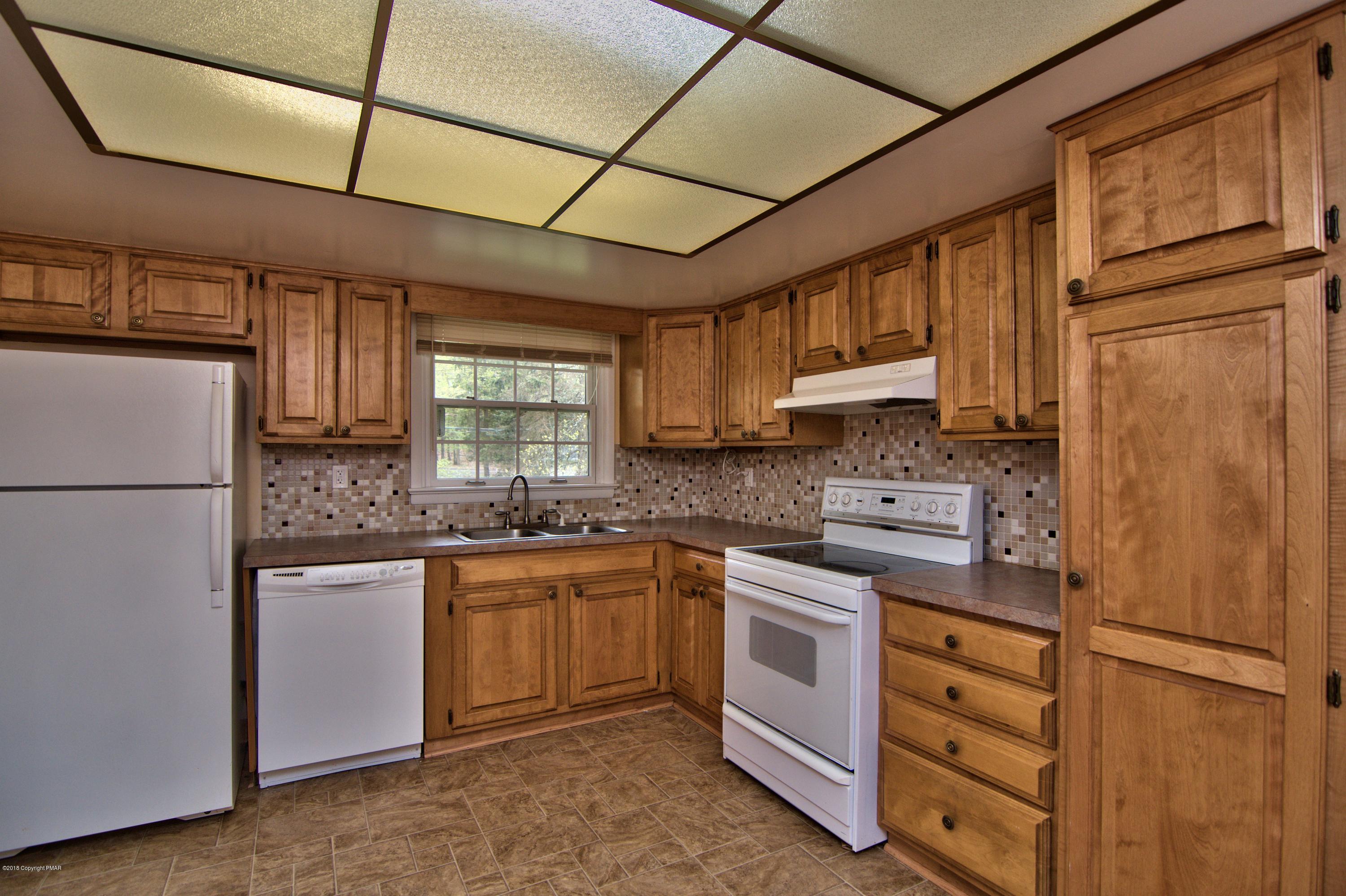 8510 Ridge Road Cresco, PA 18326 - Photo 24 of 83 Kitchen View 2