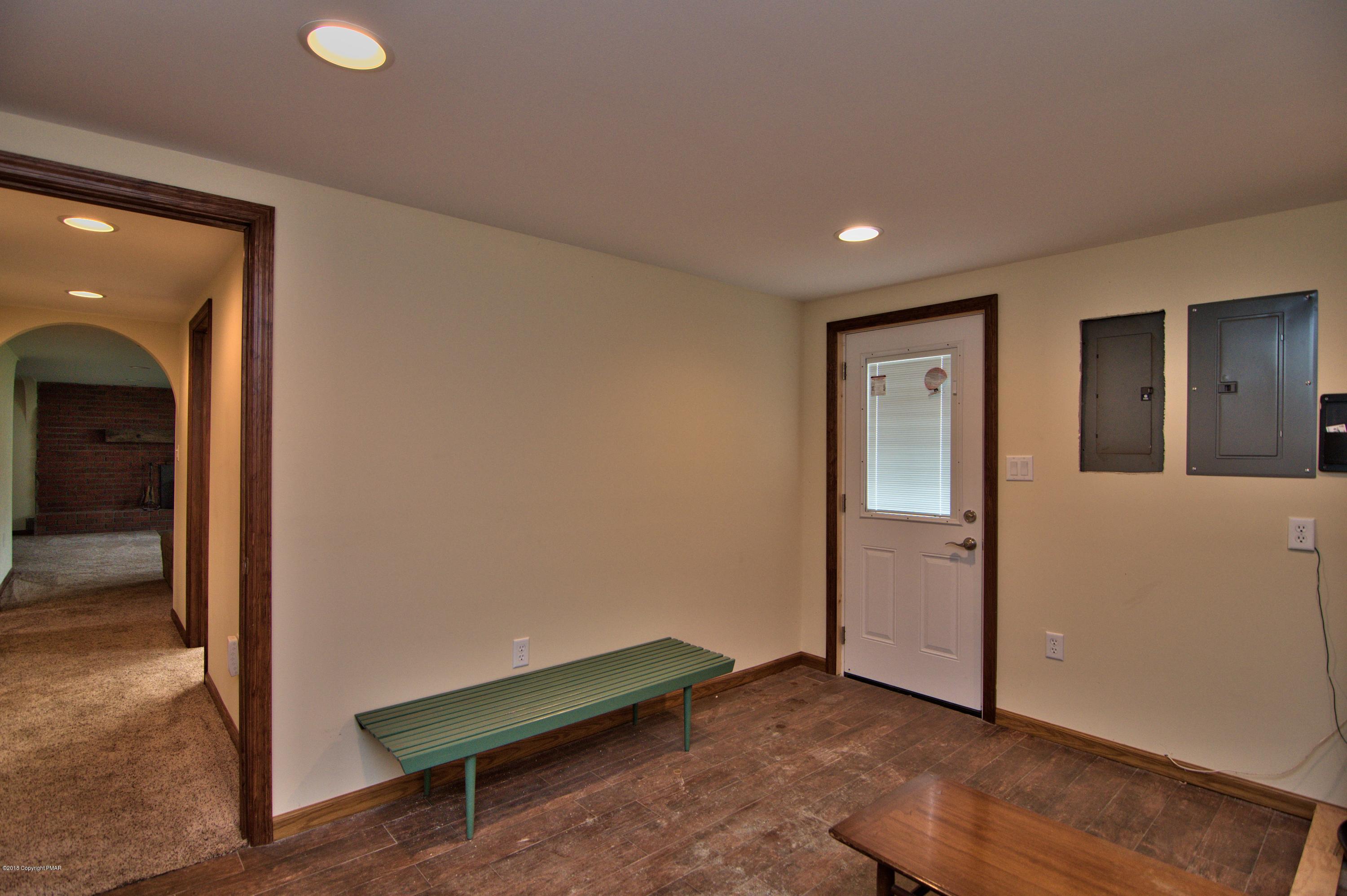 8510 Ridge Road Cresco, PA 18326 - Photo 36 of 83 Mudroom Laundry View 2