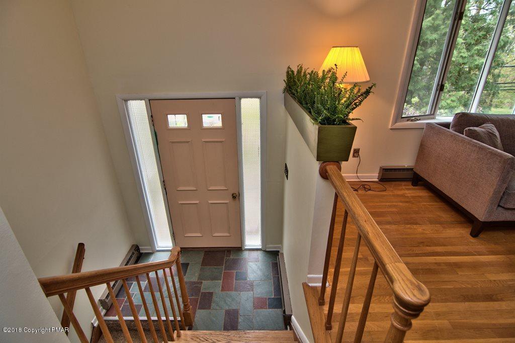8510 Ridge Road Cresco, PA 18326 - Photo 37 of 83 Foyer View 01