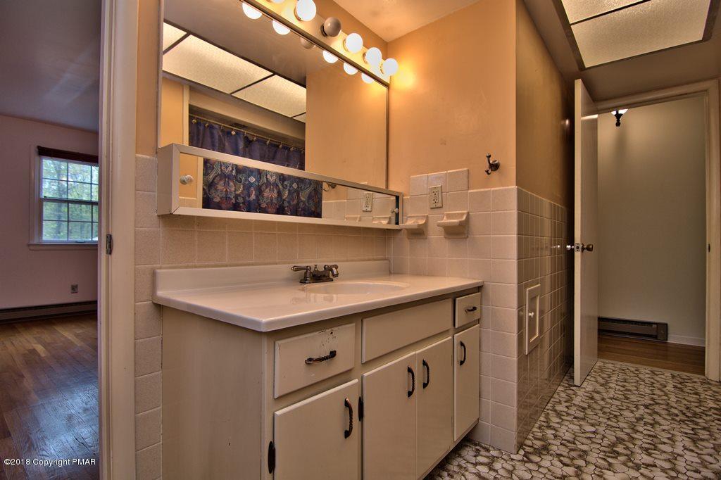 8510 Ridge Road Cresco, PA 18326 - Photo 60 of 83 Bath View 5