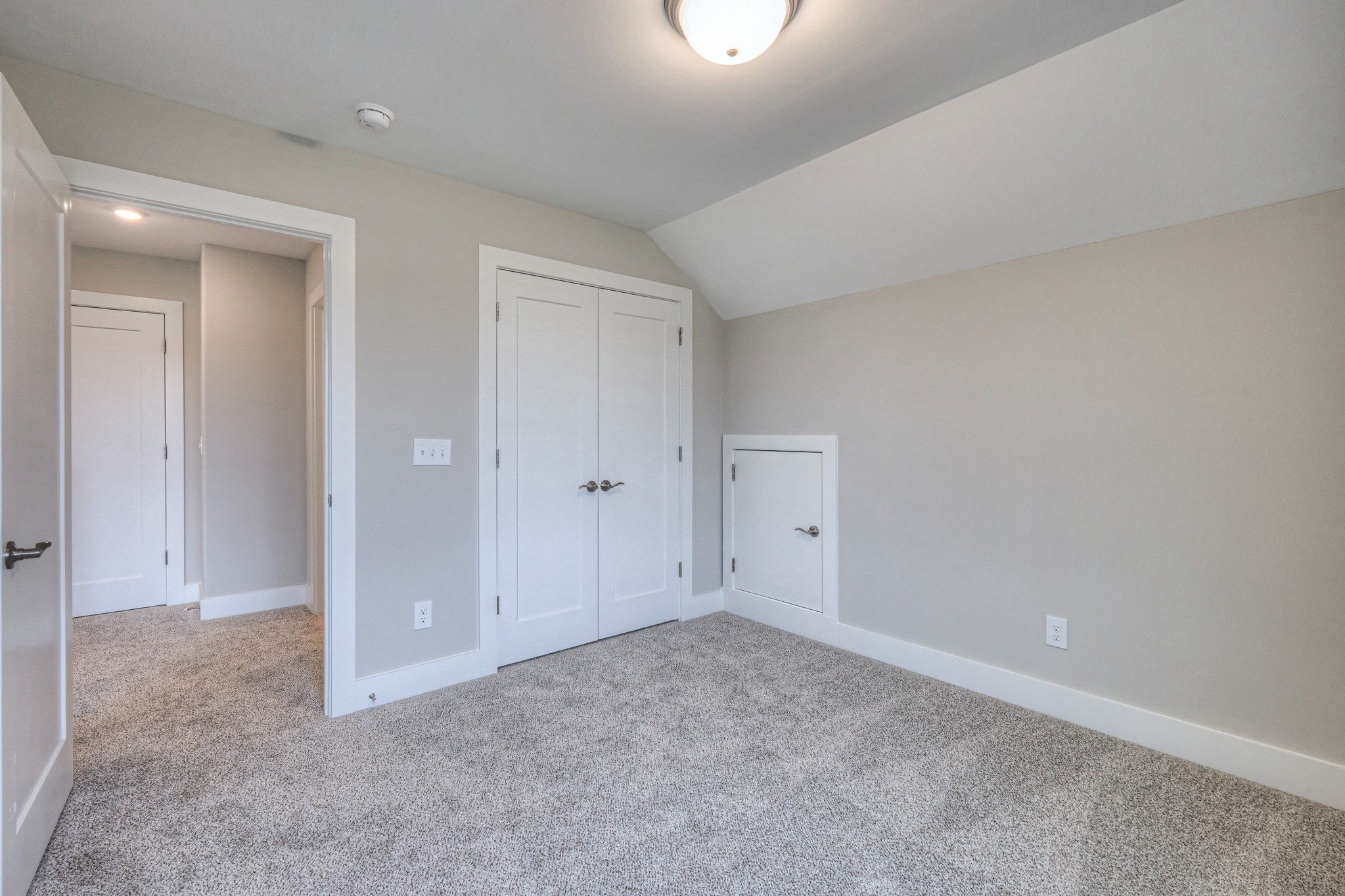 5536 Sinclair Street Murfreesboro, TN 37127 - Photo 41 of 46 an empty room with closet area