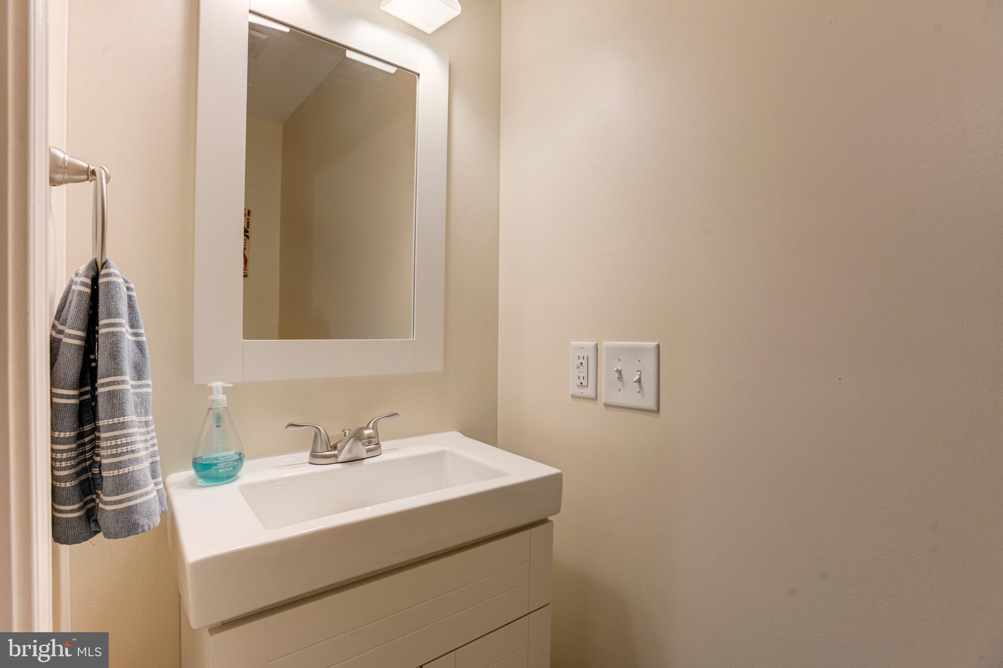 204 Charmuth Road Lutherville-Timonium, MD 21093 - Photo 12 of 59 Gallery Image 12