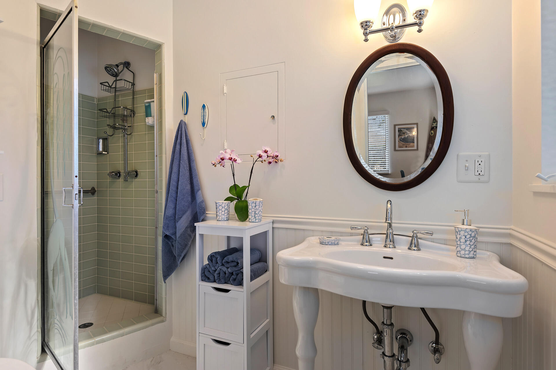 Undisclosed Address Carpinteria, CA 93013 - Photo 10 of 38 25 - Bathroom 2
