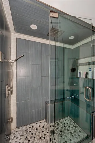 $499,000 | 9751 South Hamlin Avenue, Evergreen Park, IL 60805