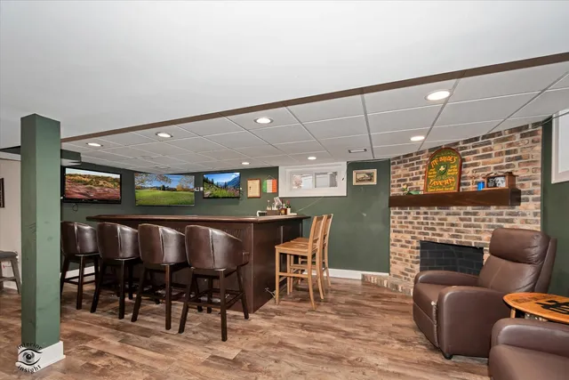 $499,000 | 9751 South Hamlin Avenue, Evergreen Park, IL 60805