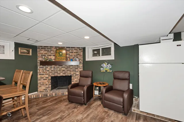 $499,000 | 9751 South Hamlin Avenue, Evergreen Park, IL 60805