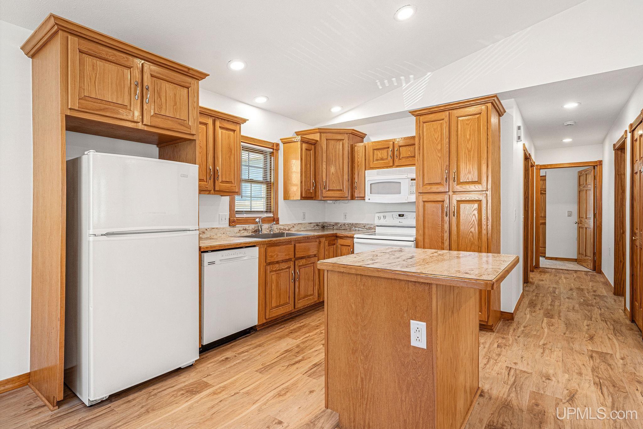 N6889 Connors Road, Unit 4 Munising, MI 49862 - Photo 3 of 27