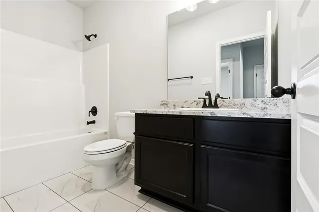 $343,100 | 937 Laurel Oak Lane, Westwego, LA 70094