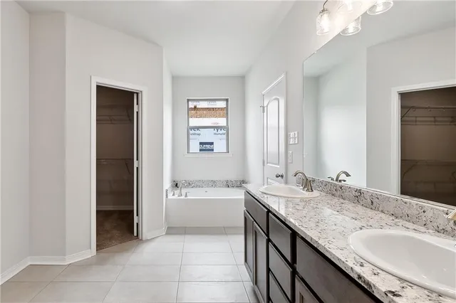 $343,100 | 937 Laurel Oak Lane, Westwego, LA 70094