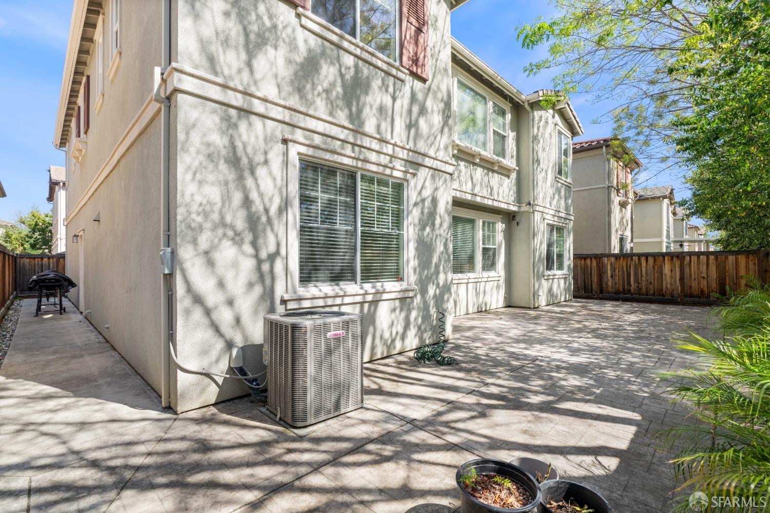 324 MacArthur Way Brentwood, CA 94513 - Photo 37 of 45 a view of a house with a sink and bench in patio