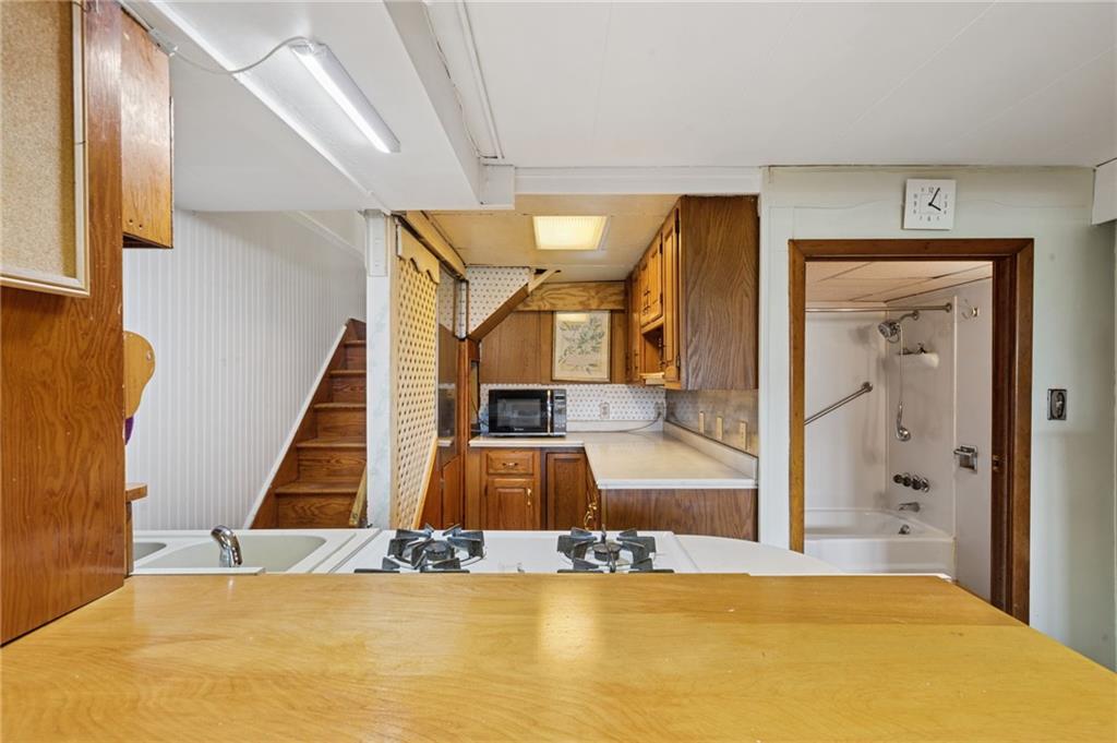 2744 Radebaugh Road Jeannette, PA 15644 - Photo 8 of 28 Gallery Image 8