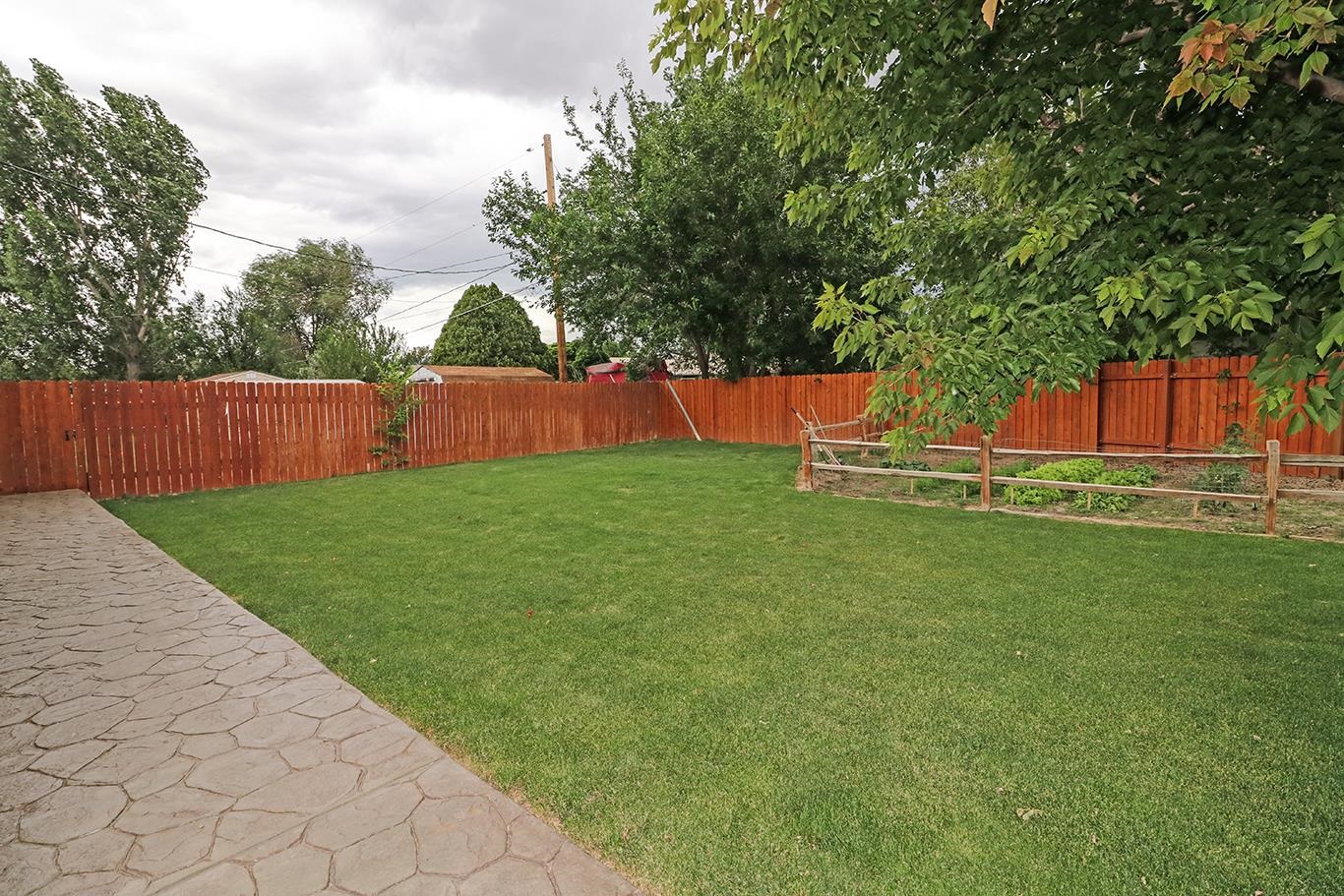 449 Doris Road Grand Junction, CO 81504 - Photo 25 of 35 a view of green field