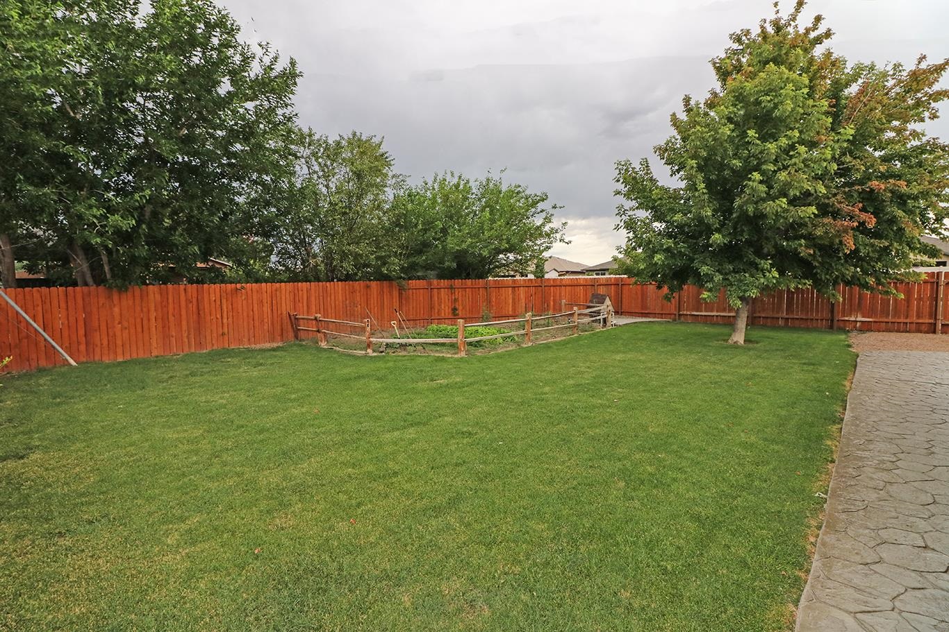 449 Doris Road Grand Junction, CO 81504 - Photo 26 of 35 a view of an outdoor space and a yard