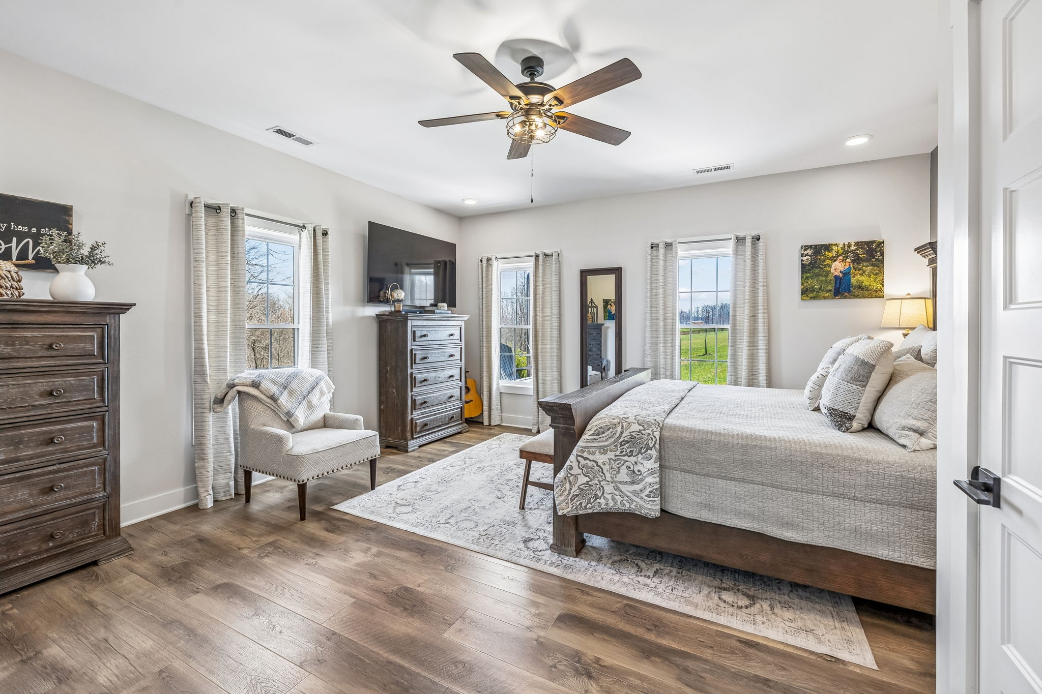 1869 Taurus Farm Road Lafayette, TN 37083 - Photo 28 of 60 a bedroom with a bed and a chair