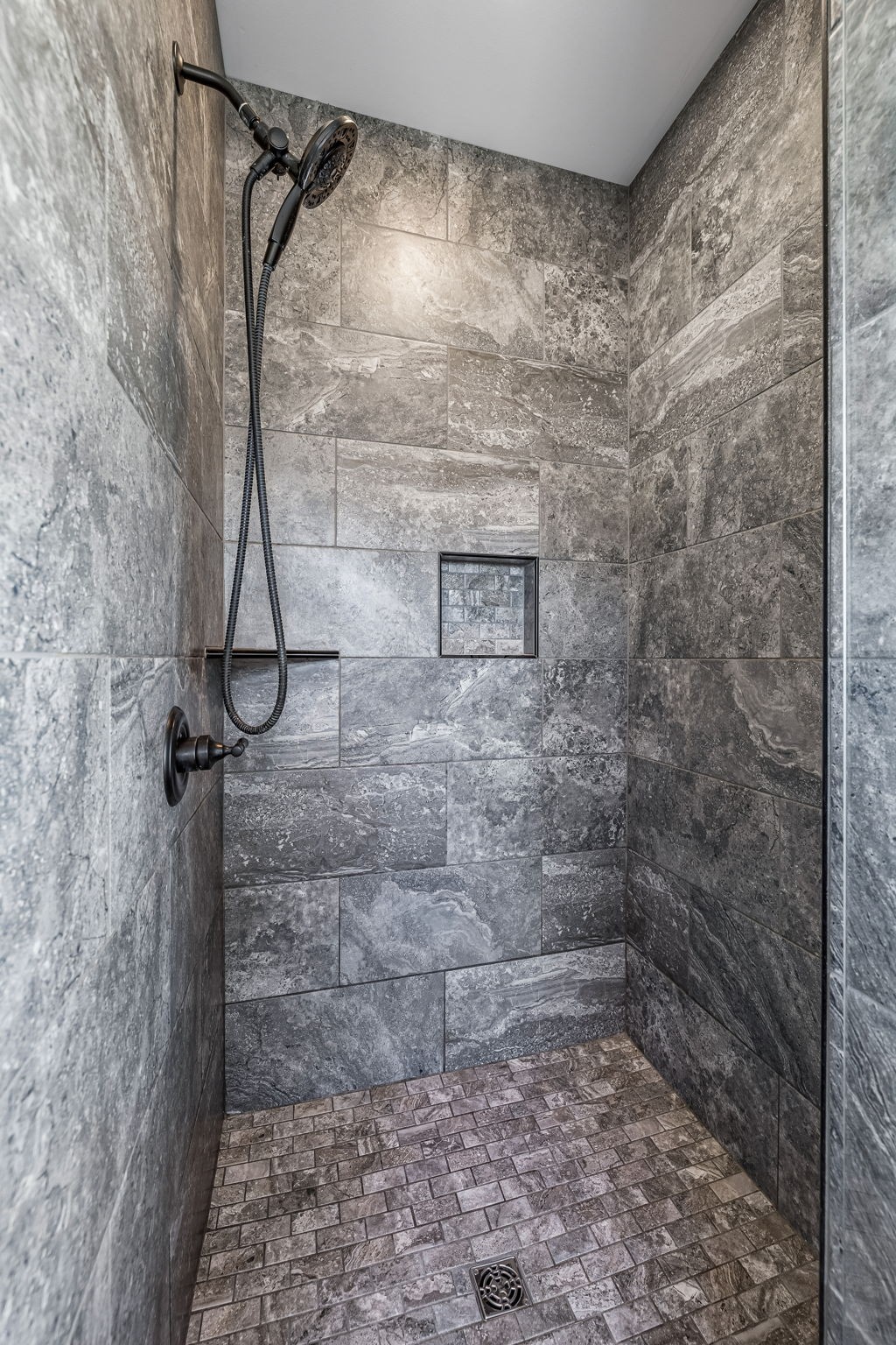 1869 Taurus Farm Road Lafayette, TN 37083 - Photo 34 of 60 a bathroom with a shower