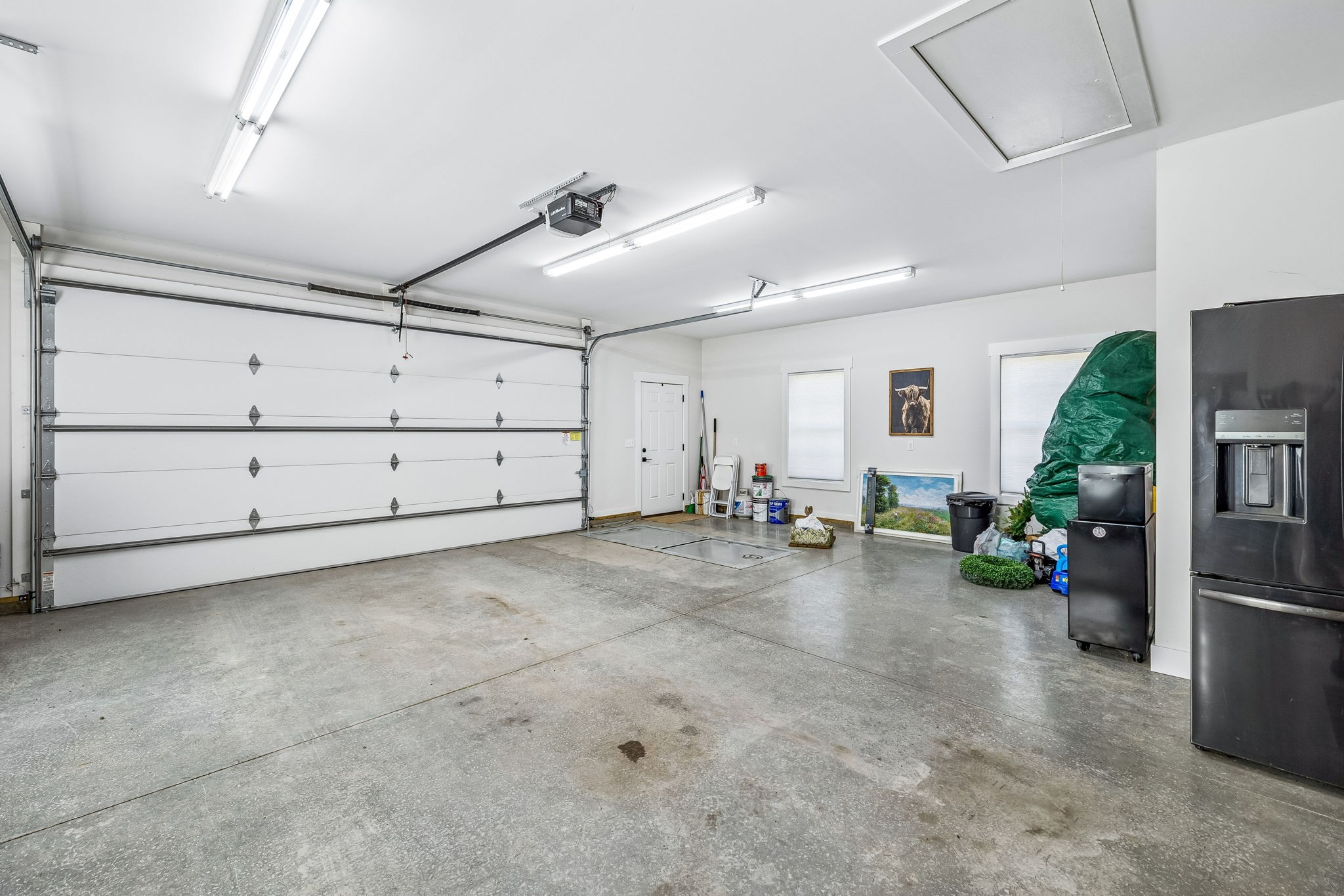 1869 Taurus Farm Road Lafayette, TN 37083 - Photo 35 of 60 a view of a garage