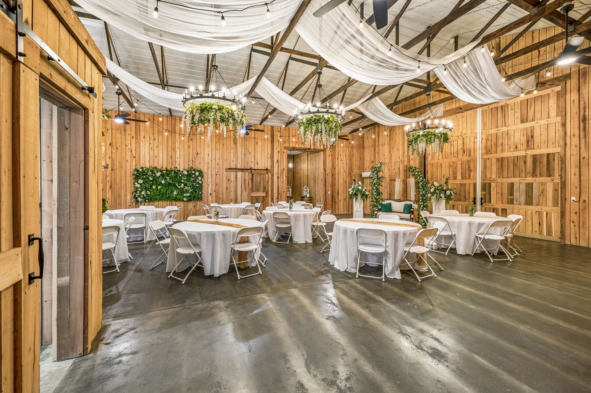 1869 Taurus Farm Road Lafayette, TN 37083 - Photo 37 of 60 a view of a patio with couches and potted plants