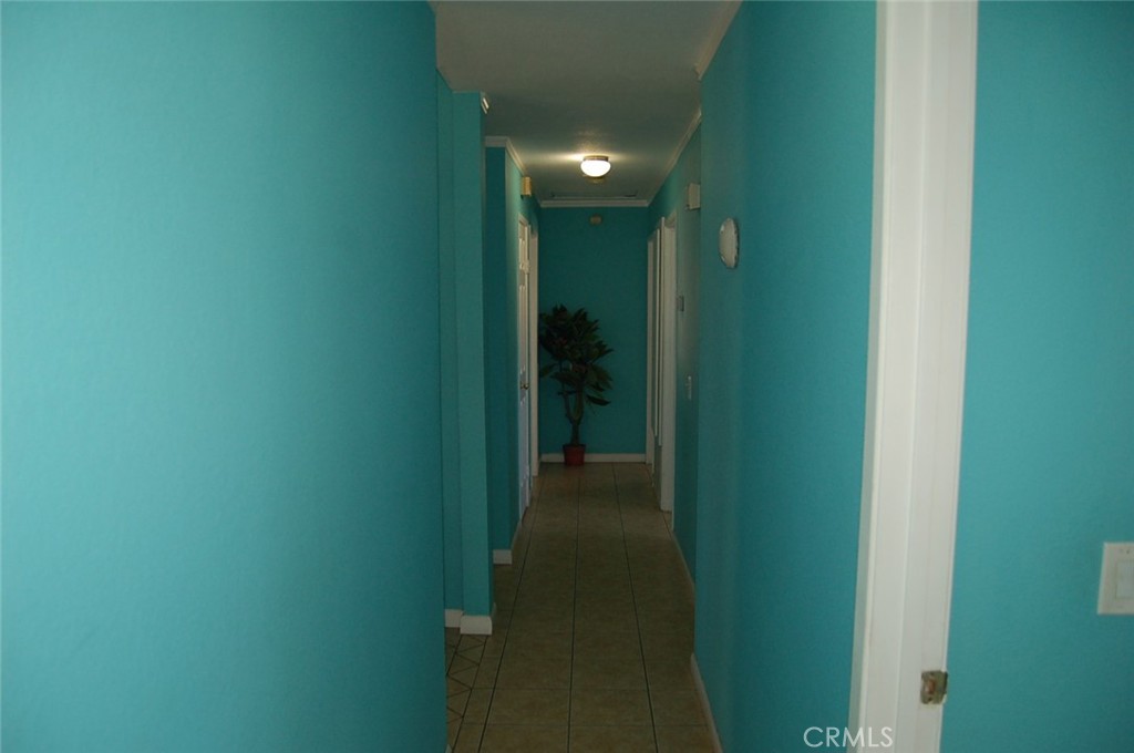 395 South Tamarisk Avenue Rialto, CA 92376 - Photo 10 of 22