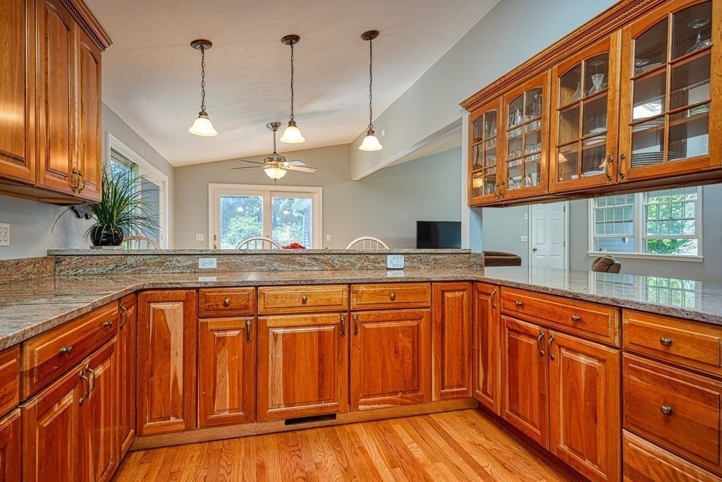 170 Long Hill Road Bolton, MA 01740 - Photo 11 of 42