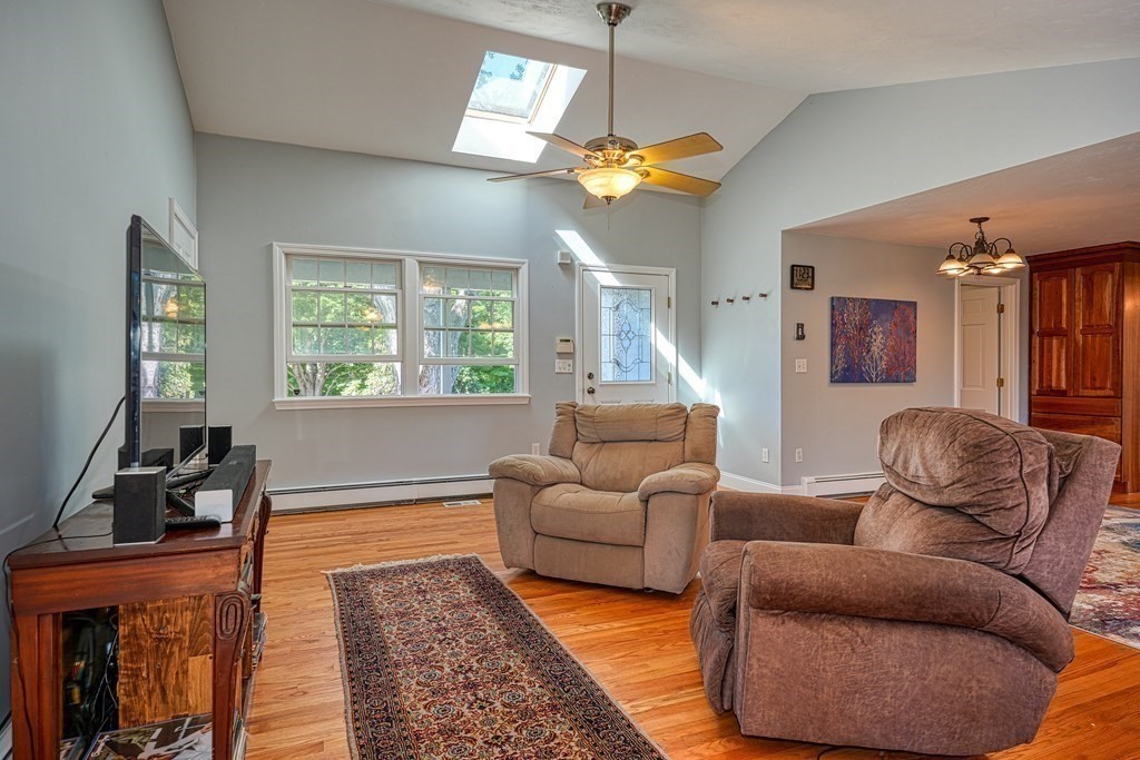 170 Long Hill Road Bolton, MA 01740 - Photo 15 of 42
