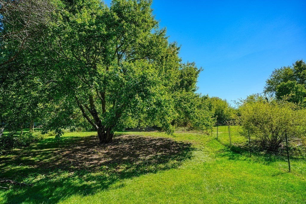 170 Long Hill Road Bolton, MA 01740 - Photo 32 of 42
