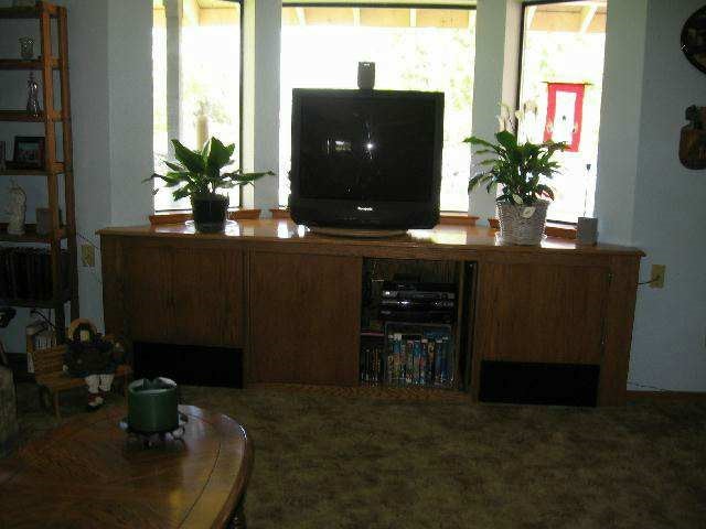 5402 Frisbee Road Montague, CA 96064 - Photo 3 of 5 Gallery Image 3