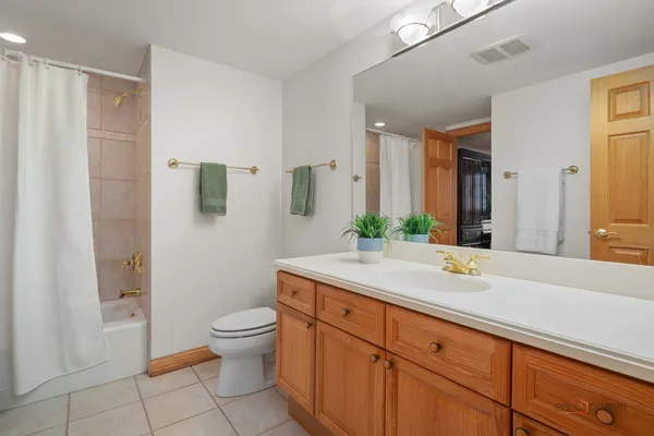 $1,799,000 | 37108 North Kimberwick Lane, Wadsworth, IL 60083