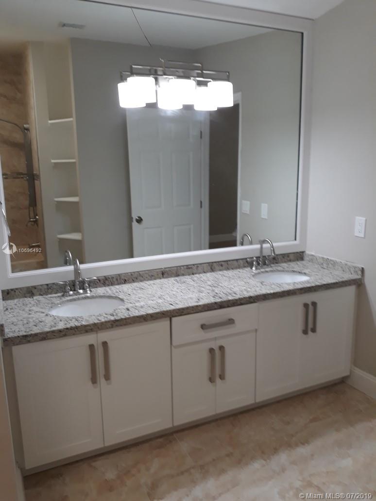 12830 Southwest 147th Terrace Road Miami, FL 33186 - Photo 14 of 24 Gallery Image 14