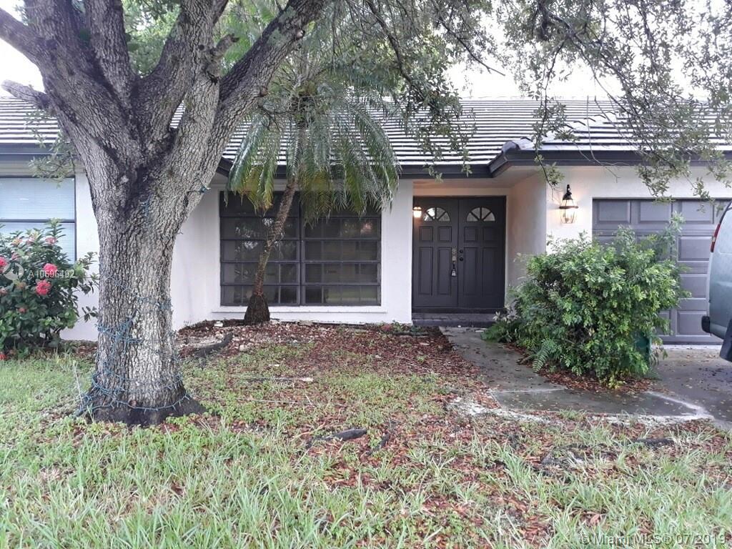12830 Southwest 147th Terrace Road Miami, FL 33186 - Photo 4 of 24 Gallery Image 4