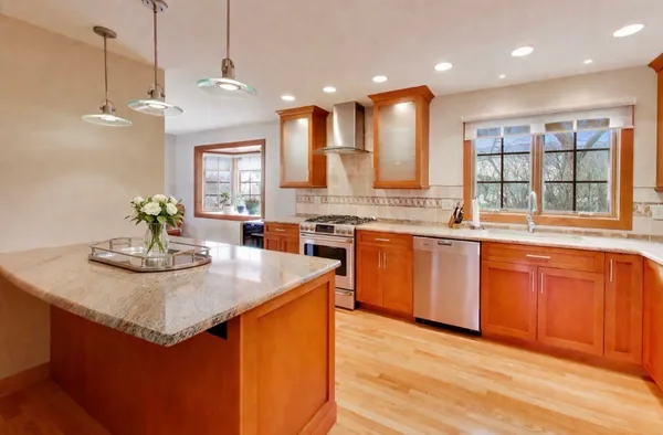 $500,000 | 5020 Dukesberry Lane, Hoffman Estates, IL 60010
