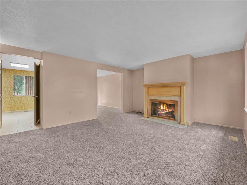 520 Hunters Path Road Bridgeville, PA 15017 - Photo 6 of 39 Living Room 11x18