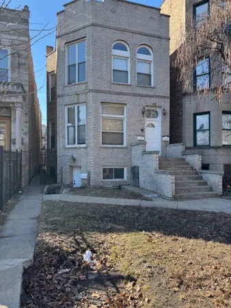 $2,300 | 6412 South Greenwood Avenue, Unit 2, Chicago, IL 60637