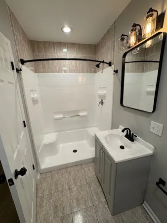 $2,300 | 6412 South Greenwood Avenue, Unit 2, Chicago, IL 60637