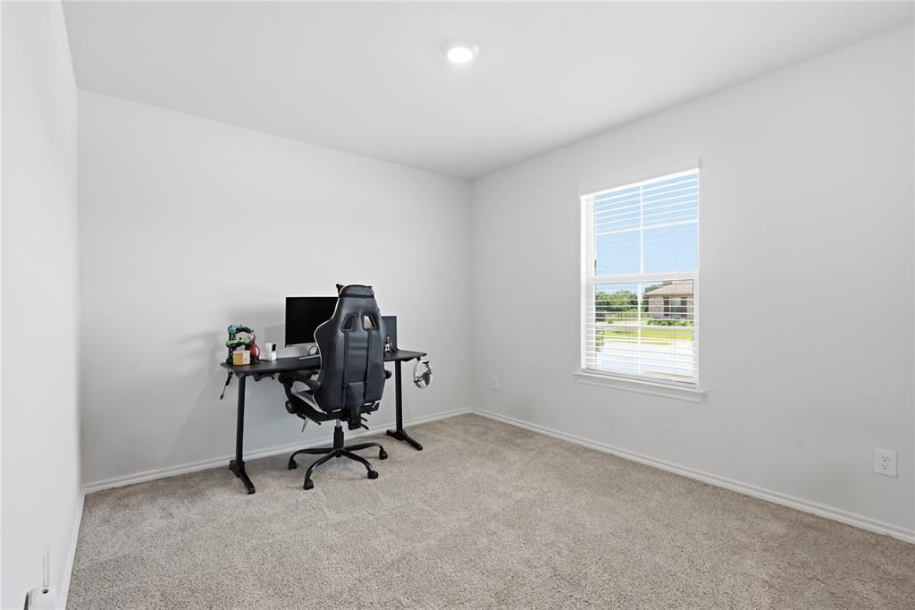 509 Derby Lane Springtown, TX 76082 - Photo 29 of 33