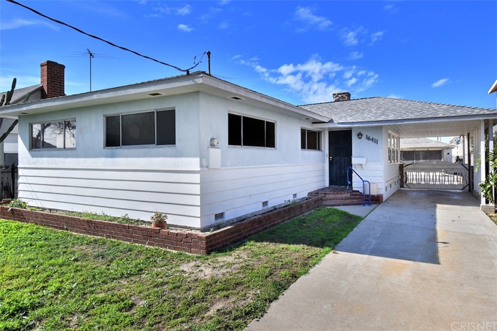 16411 Halldale Avenue Gardena, CA 90247 - Photo 2 of 35